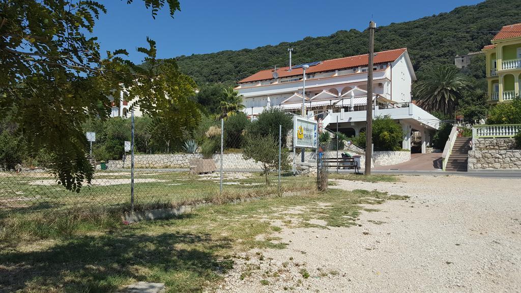 Guest House Galeb スペタルスカ・ドラガ エクステリア 写真